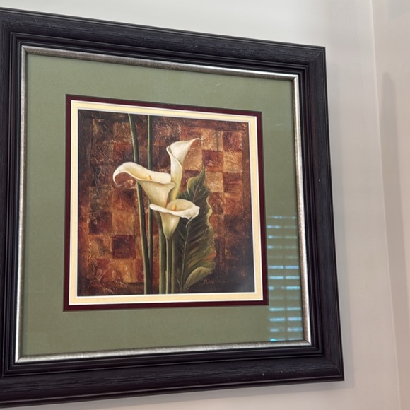 Beautiful professional custom matted and framed calla lily prints - Picture 3 of 3